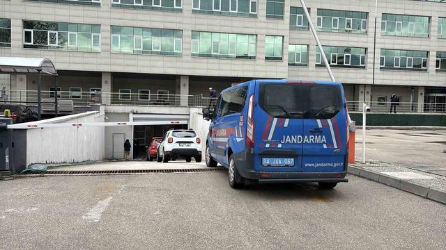 Bolu Belediyesi’nde yürütülen soruşturmada gözaltına alınan 3 kişi adliyeye sevk edildi 1