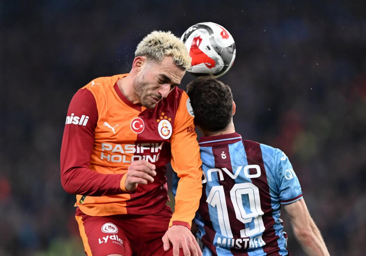 Galatasaray hakkında b&uuml;y&uuml;k iddia! Şampiyonluk kaybedilebilir 1