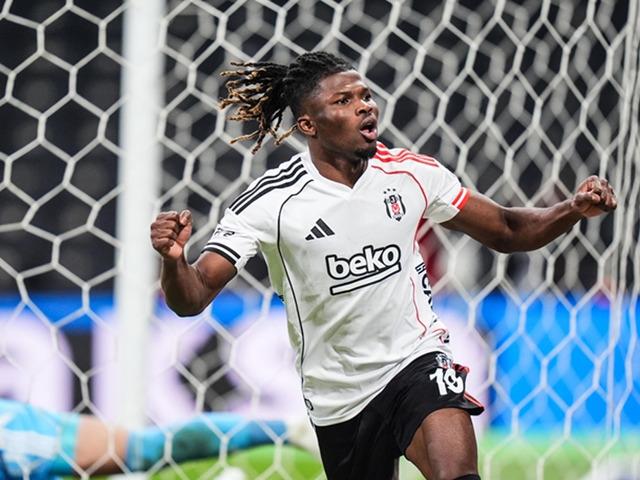 Beşiktaş'a Fenerbah&ccedil;e derbisi &ouml;ncesi k&ouml;t&uuml; haber!