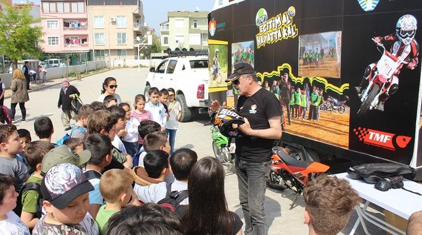 G&uuml;venli Motosiklet Eğitimi &Ccedil;anakkale ayağı başladı