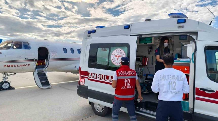 Kalp hastası bebek ambulans u&ccedil;akla İstanbul&rsquo;a sevk edildi