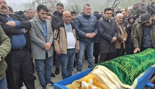 D&uuml;şt&uuml;ğ&uuml; g&ouml;lette bal&ccedil;ığa saplanıp boğulmuştu! 12 yaşındaki Emircan toprağa verildi 