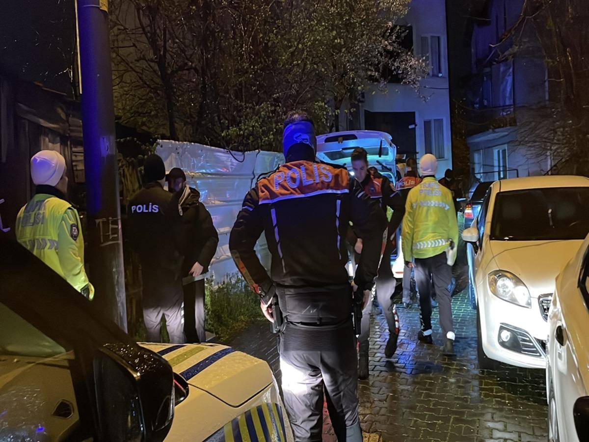 Polisten ka&ccedil;an ehliyetsiz s&uuml;r&uuml;c&uuml; alkolmetreye &uuml;flemedi; 259 bin TL ceza 3