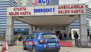 Komşuların g&uuml;r&uuml;lt&uuml; kavgası kanlı bitti: 2 yaralı