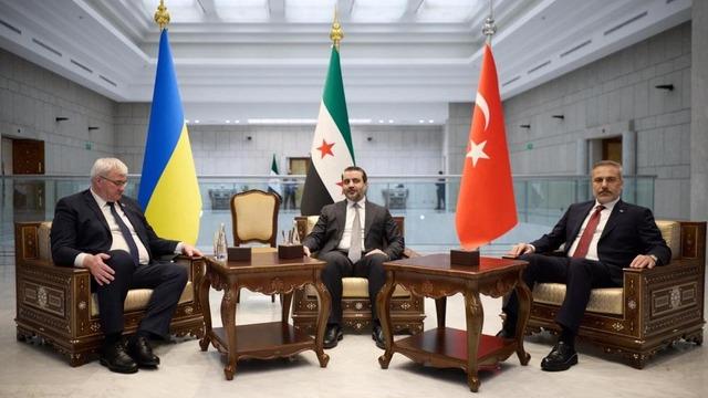Dışişleri Bakanı Fidan, Suriyeli ve Ukraynallı mevkidaşları ile üçlü görüşme gerçekleştirdi