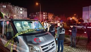 Otoparkta minib&uuml;s&uuml; park ettikten sonra tabancayla vurularak &ouml;ld&uuml;r&uuml;ld&uuml;