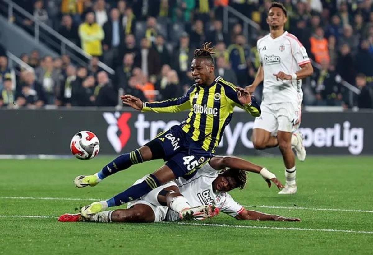 Trio derbiye noktayı koydu! Penaltı tartışmaları i&ccedil;in &ccedil;ok net karar 5