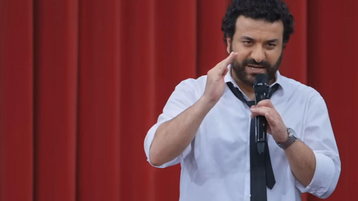 Sessiz sedasız nişanlandı! İşte nişandan ilk kare