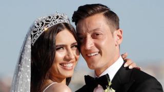 Mesut Özil ve Amine Özil bebeklerine verdikleri isimle şaşırttı!