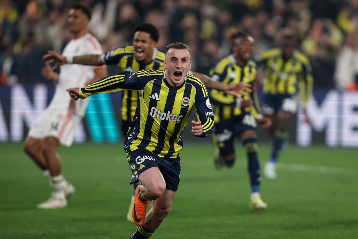 Noa Lang derbiyi es ge&ccedil;medi! Fenerbah&ccedil;elileri kızdıran paylaşım 1