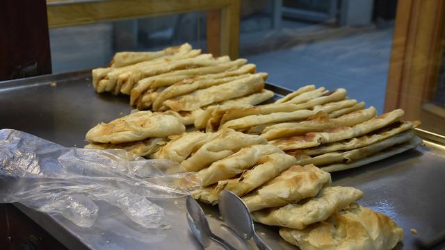 Yaşlılar sütle, gençler sade tüketiyor! Balkan lezzeti: Baniçka