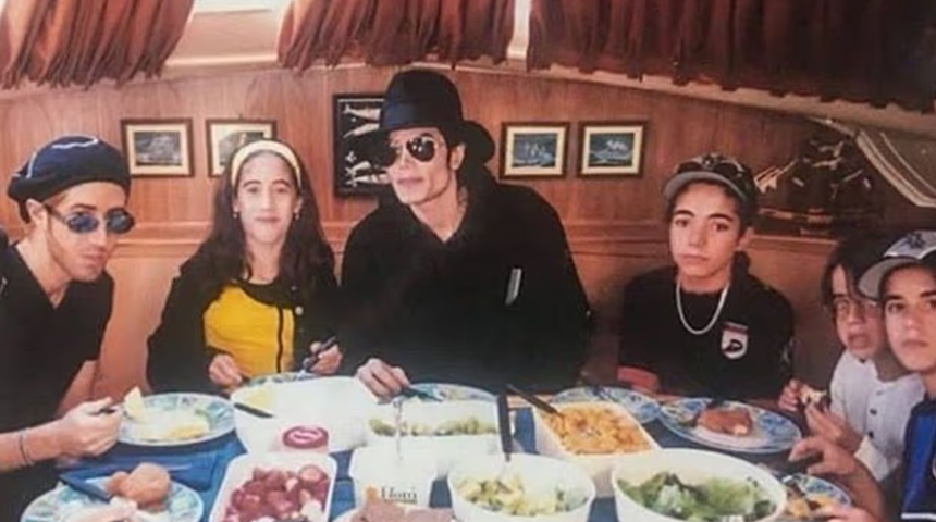 Michael Jackson&rsquo;a &ccedil;ocuk tacizi davası: Hi&ccedil; yayınlanmayan fotoğraflar