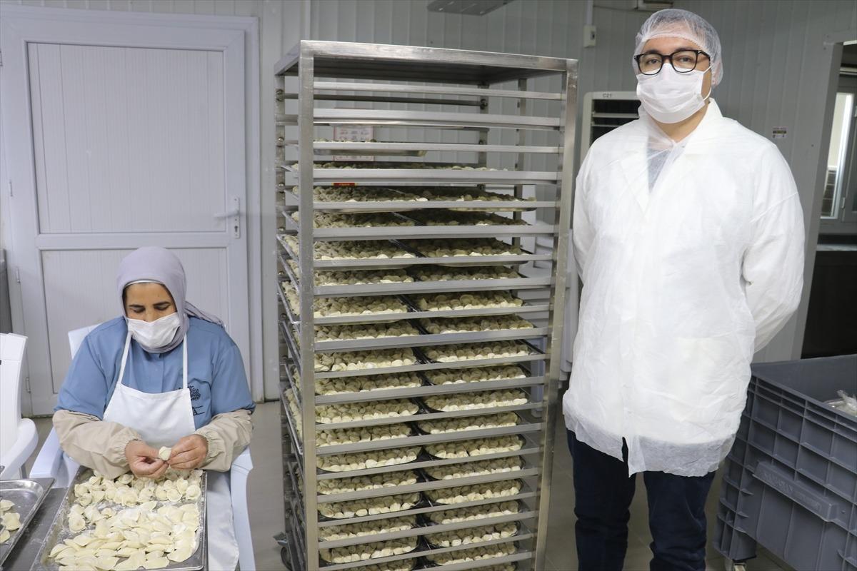 Tatilde tattığı mantı, 100 kadına istihdam sağladı 4