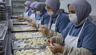 Tatilde tattığı mantı, 100 kadına istihdam sağladı