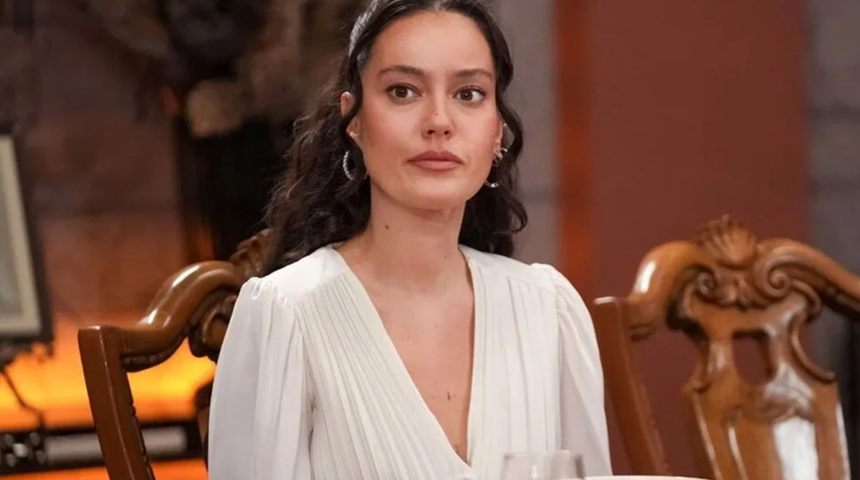 Pelin Akil ve Baran B&ouml;l&uuml;kbaşı aşk mı yaşıyor? Şaşırtan iddia