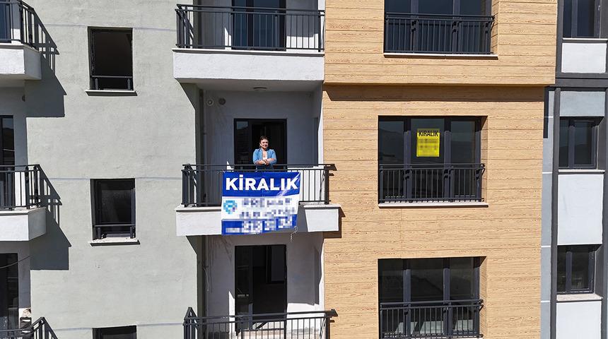 Bir ilde kira fiyatları 7 bin TL'ye kadar d&uuml;şt&uuml;: '5 bin TL'ye bile veren var'