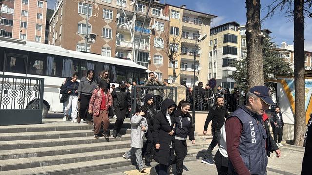 Tokat merkezli 12 ilde d&uuml;zenlenen operasyonda 64 zanlı g&ouml;zaltına alındı 2