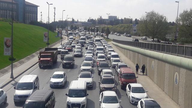 Yeşilköy'de aynı gün 5 fuar trafiği kilitledi