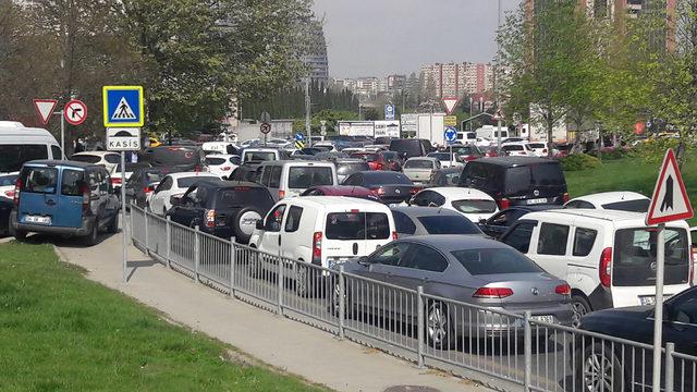 Yeşilköy'de aynı gün 5 fuar trafiği kilitledi