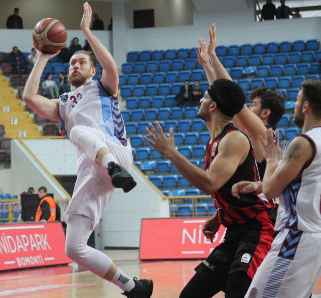 Trabzonspor-Eskişehir Basket: 73-86