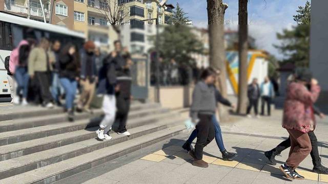 Tokat merkezli 12 ilde yasa dışı bahis operasyonu: 64 g&ouml;zaltı 1