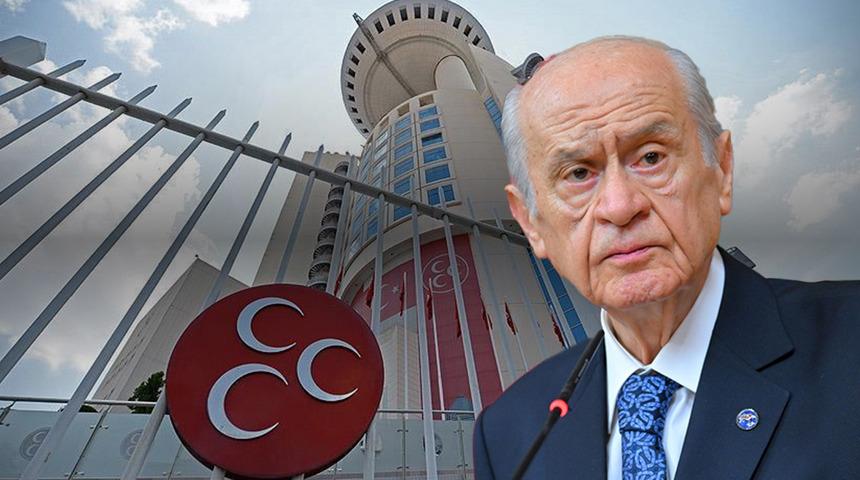 Son dakika | MHP İstanbul'dan &ccedil;arpıcı haber: İl ve 39 il&ccedil;e teşkilatı feshedildi