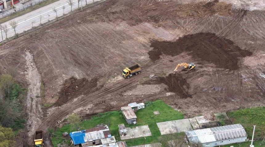 Bu parkta 15 bin g&uuml;l a&ccedil;acak