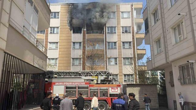 Şanlıurfa&rsquo;da korkutan yangın: Mahsur kalanlar kurtarıldı 2