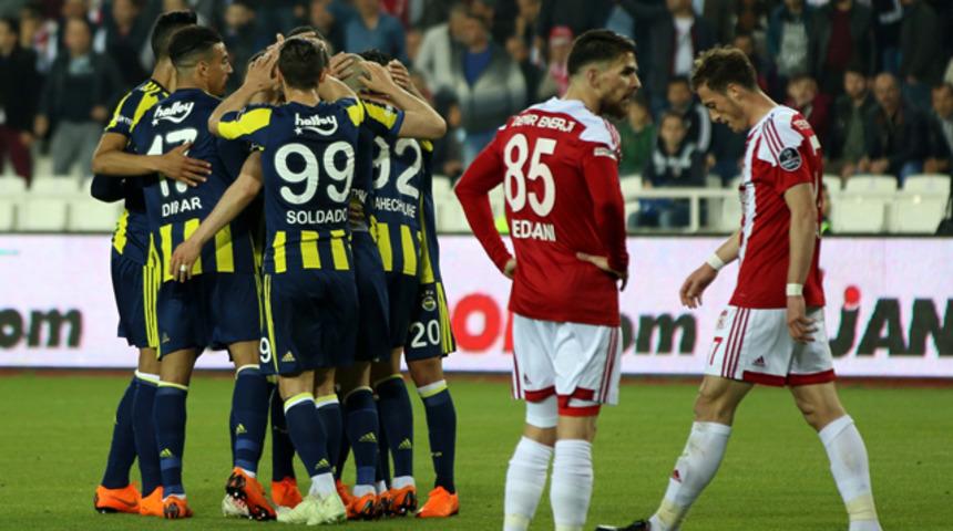  Sivasspor 1 - 2 Fenerbah&ccedil;e ma&ccedil; &ouml;zeti (Puan durumu)