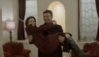 Uzak Şehir ekibini hi&ccedil; b&ouml;yle g&ouml;rmediniz! 