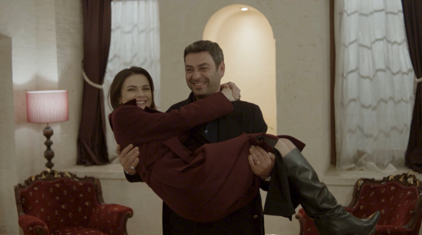 Uzak Şehir ekibini hi&ccedil; b&ouml;yle g&ouml;rmediniz! 