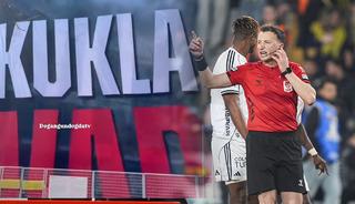 Beşiktaş stadının dışında dev pankart! G&ouml;renler şaşkına d&ouml;nd&uuml;