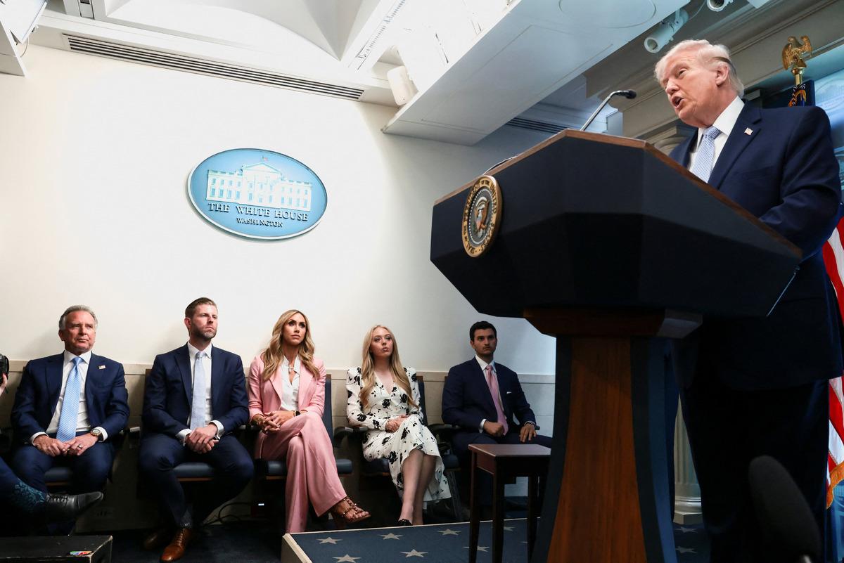 Trump tan İran a yeni tehdit: "B&uuml;t&uuml;n &uuml;lke tek bir gecede yok edilebilir ve o gece yarın gece olabilir" 3