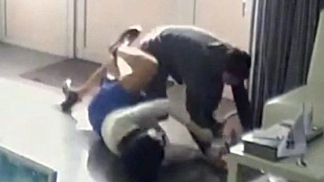 Nalbur dükkanında dehşet! Evli kadının boğazına bıçağı dayayıp...