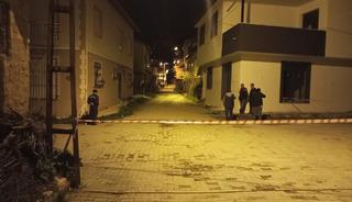 Isparta'da silahlı kundaklama ş&uuml;phelisi, saatler s&uuml;ren ikna &ccedil;abaları sonrası teslim oldu