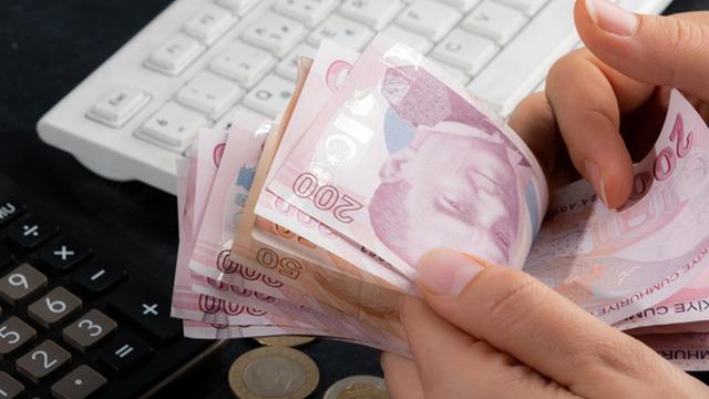 Çalışma saatinden fazla mesai ücretine kadar düzenleme! Maaşları farklı olacak