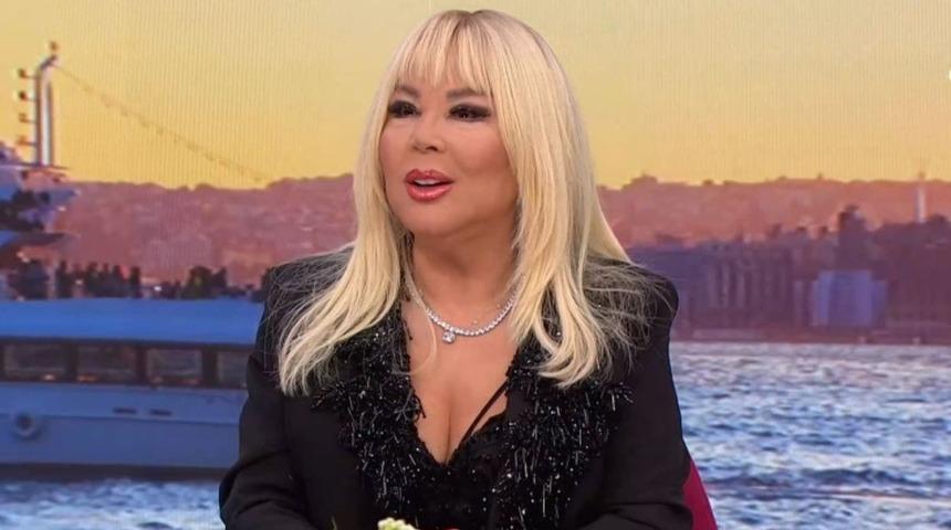 Safiye Soyman y&uuml;z&uuml;n&uuml; gerdirip gıdığını aldırdı! Son haliyle g&uuml;ndemde