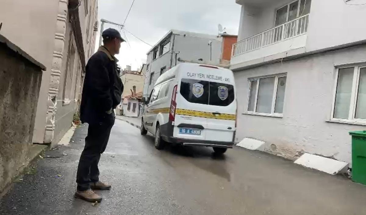 Kocasını &ouml;ld&uuml;r&uuml;p satırla 15 par&ccedil;aya ayırdı! Kurtulmak i&ccedil;in karakola gidip  kayıp  dedi 10