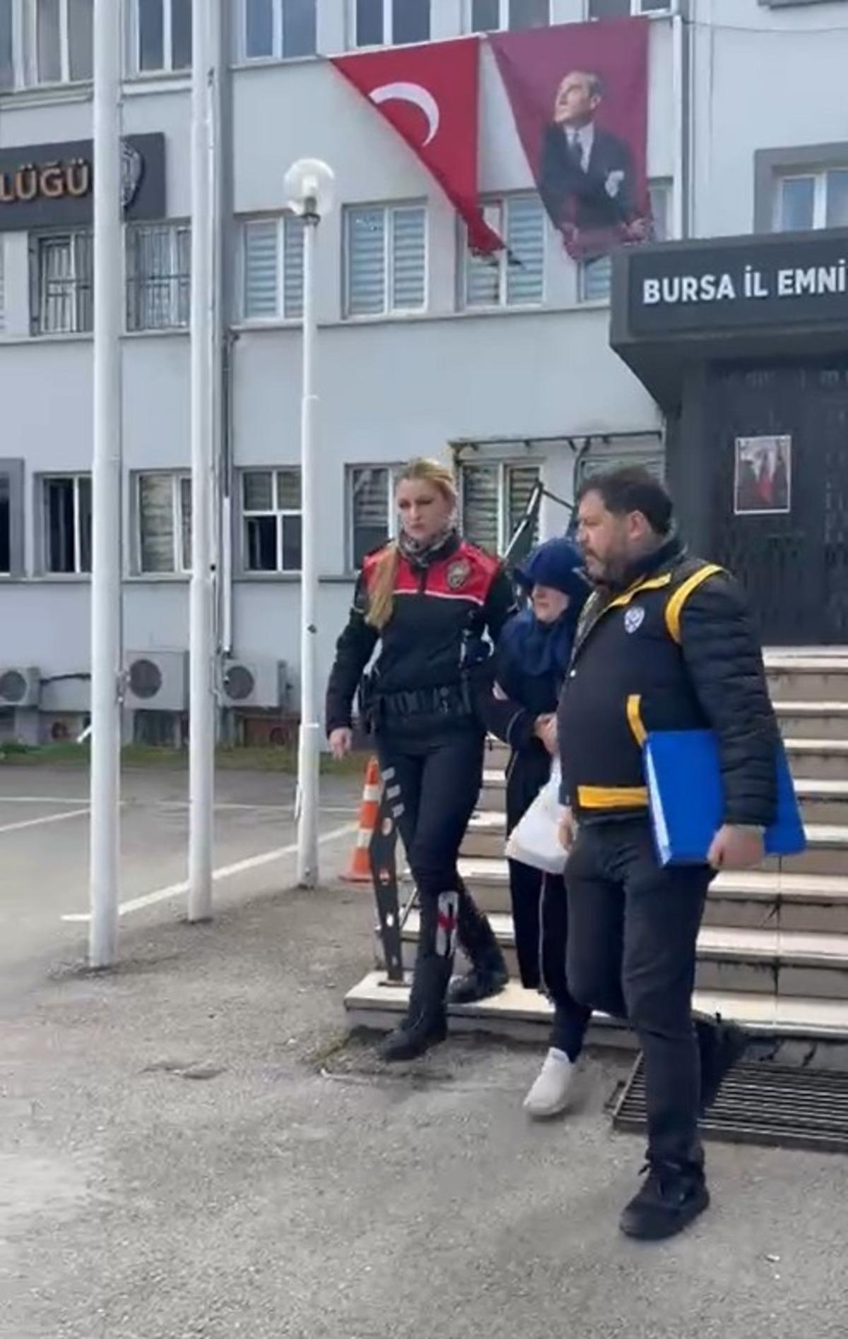 Kocasını &ouml;ld&uuml;r&uuml;p satırla 15 par&ccedil;aya ayırdı! Kurtulmak i&ccedil;in karakola gidip  kayıp  dedi 6