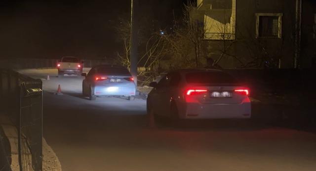 Y&uuml;ksekova&rsquo;da heyelan: Pizok yolu trafiğe kapatıldı 2