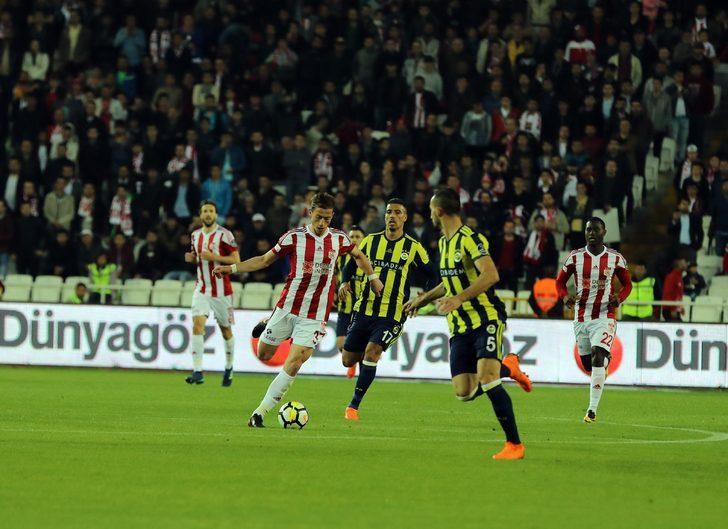 Spor yazarlarından Sivasspor-Fenerbahçe maçı değerlendirmesi! G3