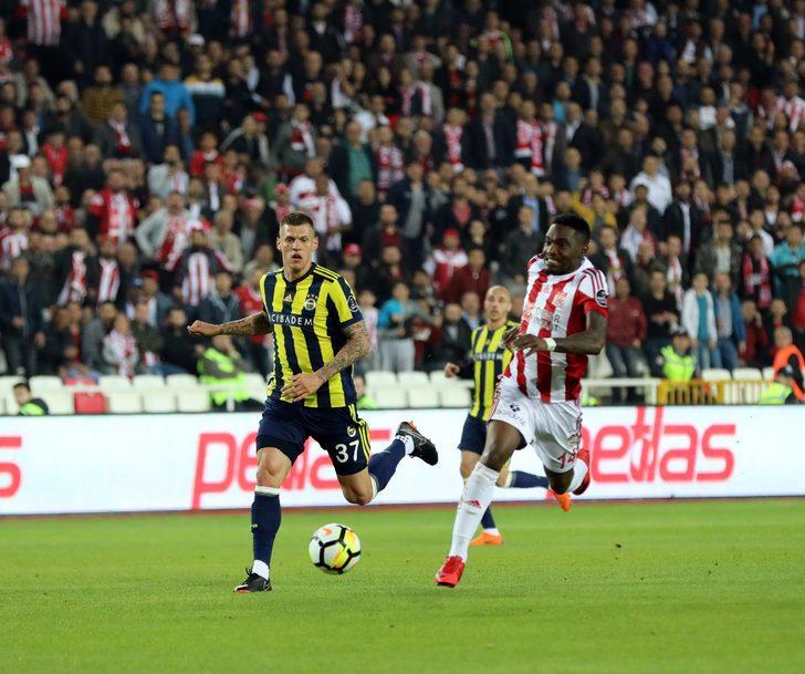 Spor yazarlarından Sivasspor-Fenerbahçe maçı değerlendirmesi! G5
