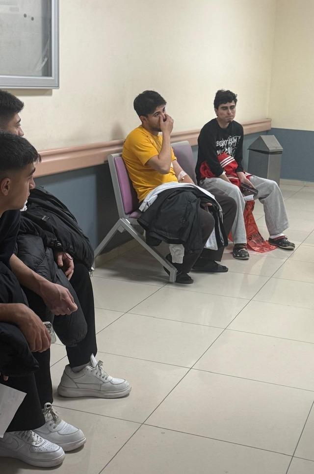 &Ccedil;anakkale&rsquo;de yurtta rahatsızlanan 73 &ouml;ğrenci hastanelik oldu 1