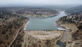 Yağışlarla doldu ama kullanılamıyor! G&ouml;let 3 ayda boşalıyor