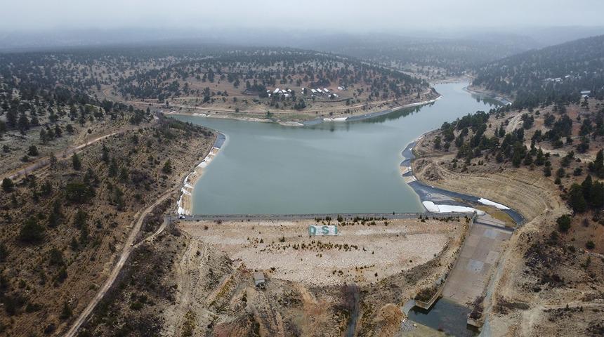 Yağışlarla doldu ama kullanılamıyor! G&ouml;let 3 ayda boşalıyor