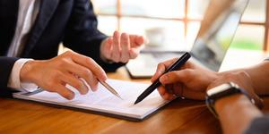 T&uuml;rkiye&rsquo;nin dev holdingi satıldı!