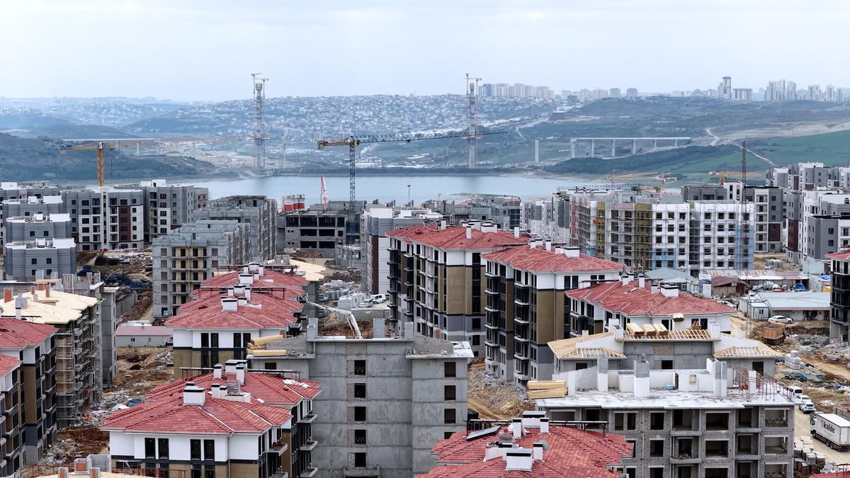 Bakan Kurum, Sazlıbosna daki İlk Evim Projesi nin sosyal konutlarını paylaştı 2