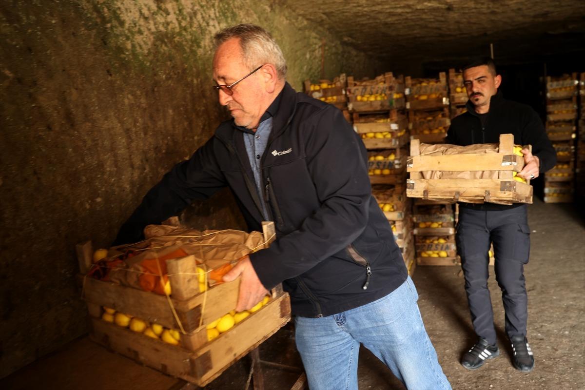 Mağaralar depo olarak kullanılıyor:  3047 n&uuml;fuslu beldede &ouml;nemli gelir kaynağı  2