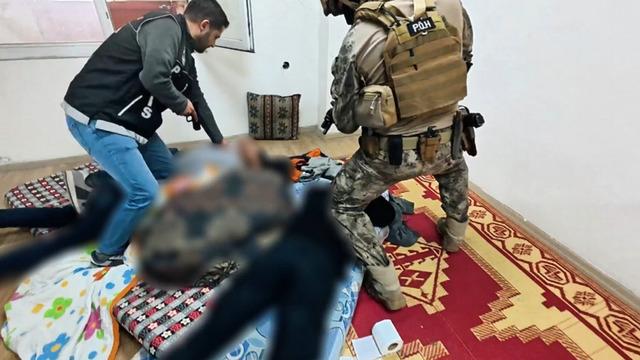 Türkiye'yi zehirleyeceklerdi! Bakan Çiftçi bizzat yönetti: 59 ilde 500'den fazla gözaltı