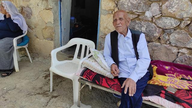 Tarihe tanıklık eden ömür: 136 yaşında günde 100 küp şeker yiyor!